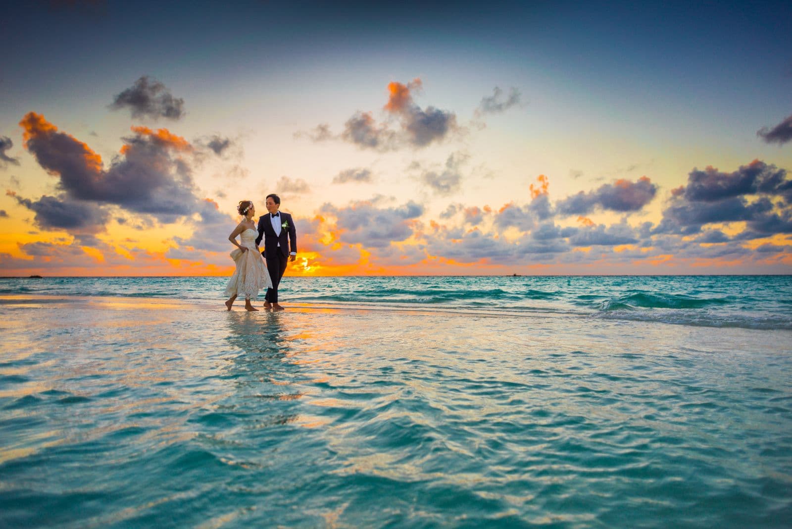Amira & Yann, by the sea